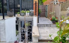 Modern Self Contain Studio Own Private Access